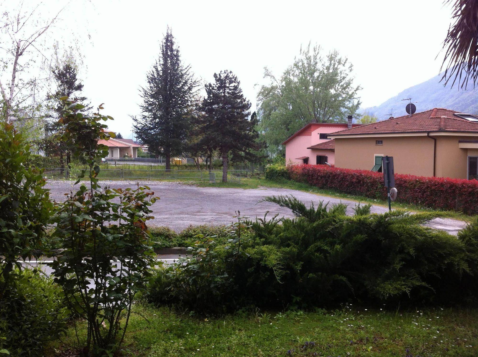 Hotel Cristallo Barga Fornaci di Barga Exterior foto
